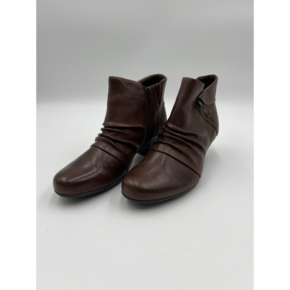 Earth Brown Leather Ruched Ankle Boots Size 8.5B Block Heel Side Zip
